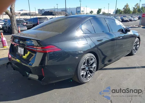 2025 BMW I5 Edrive40 z USA, uszkodzony, nr VIN WBY33FK08SCU89543